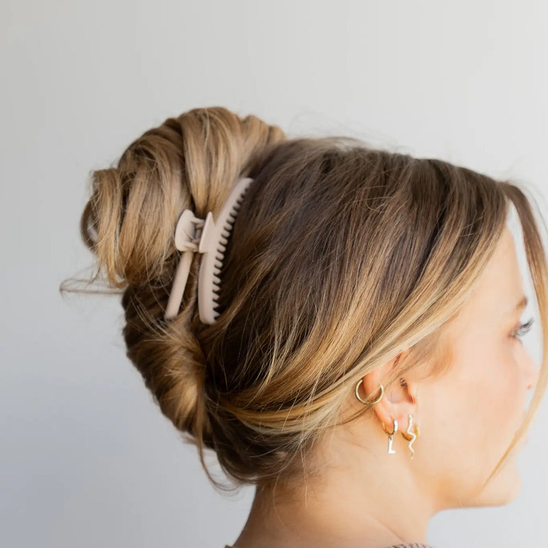 Matte Midi Hold Everything Claw