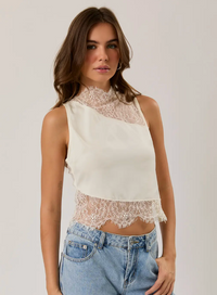 Lacy Lou
